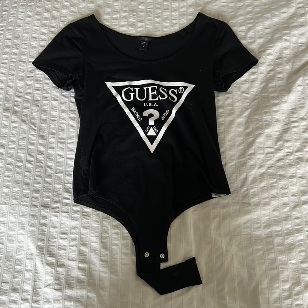 Vintage Style Guess Shirt/Uni-Shirt